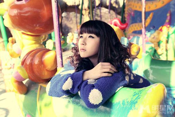 中国清纯女星方安娜甜美写真照