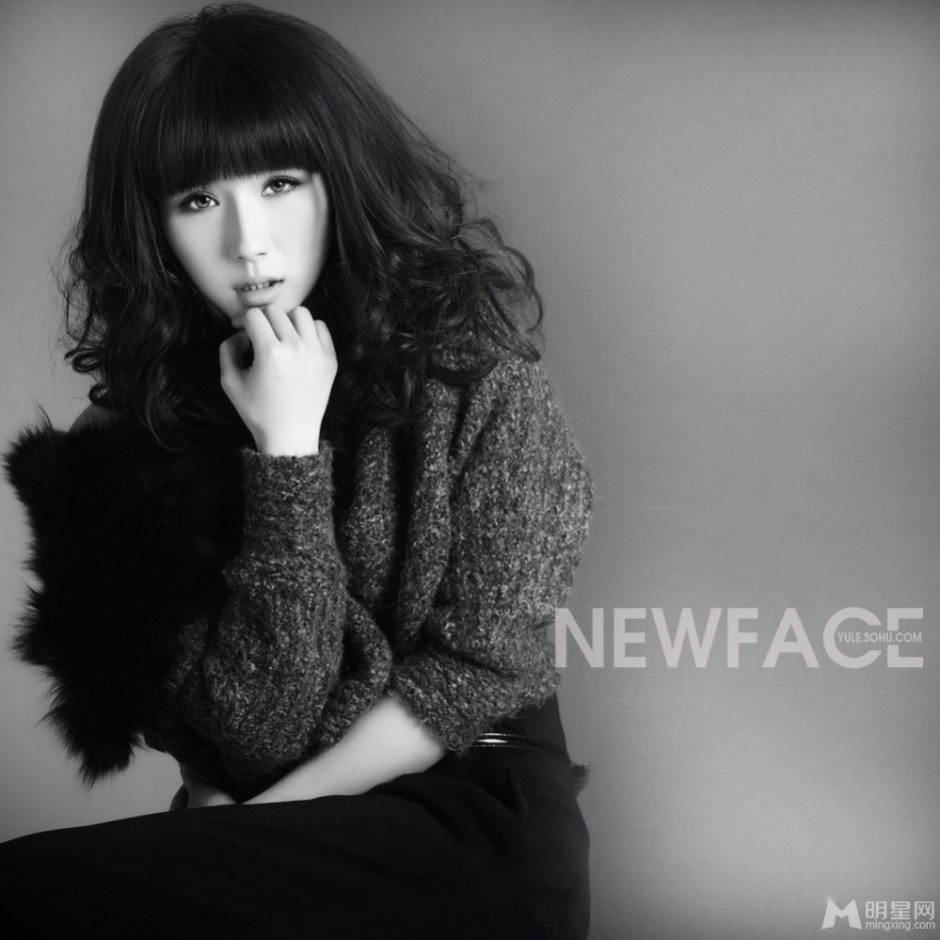 中国清纯女星方安娜甜美写真照