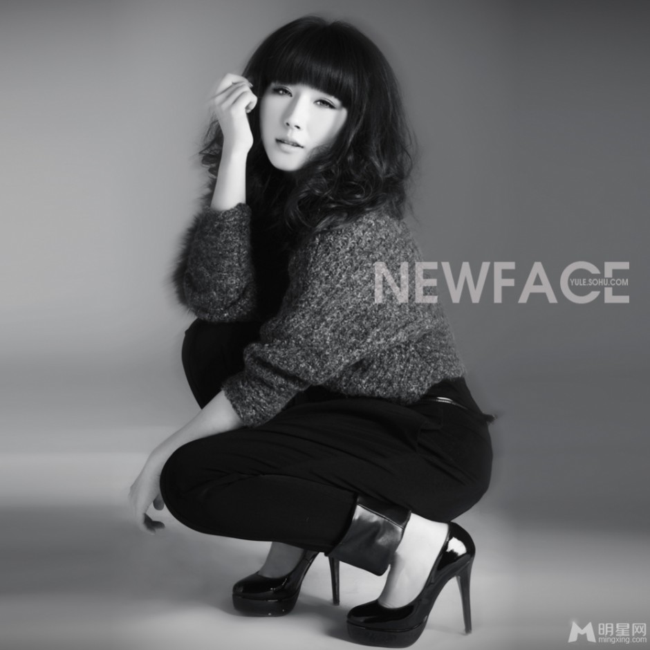 中国清纯女星方安娜甜美写真照