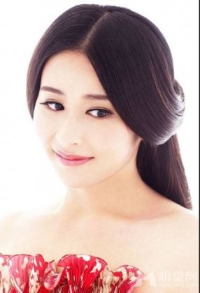 中国美女演员颖儿小清新写真照