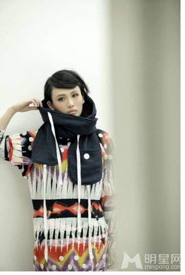 台湾美女歌手魏如萱自然随性写真