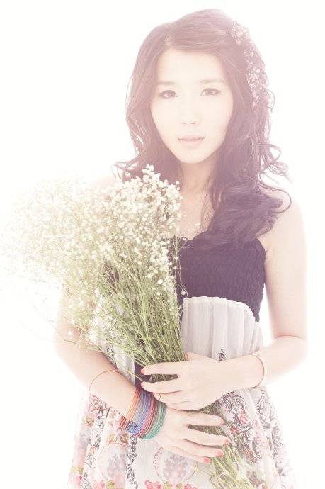 中国内地女演员方安娜时尚写真照