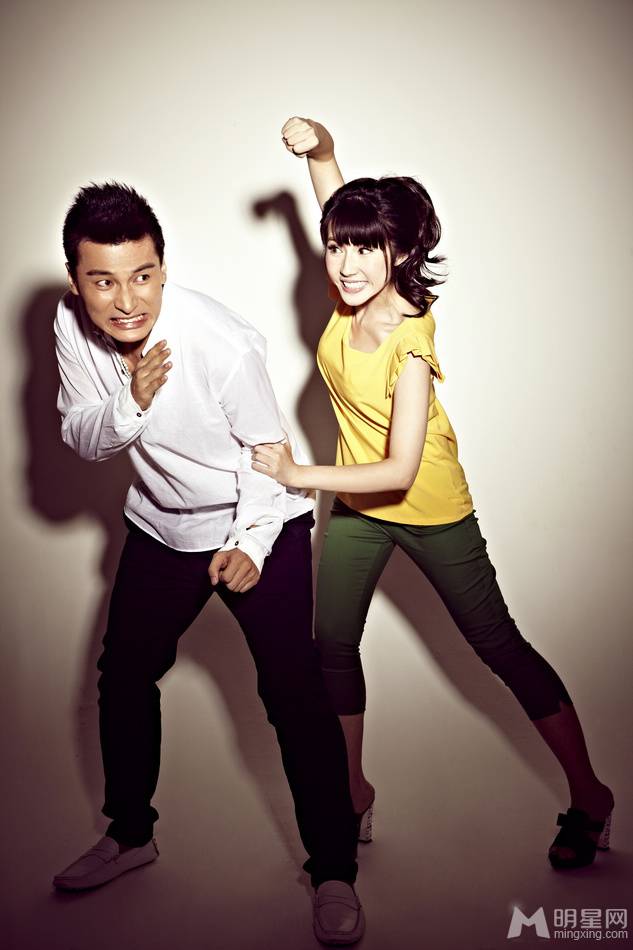 贺刚方安娜搞怪情侣图片曝光
