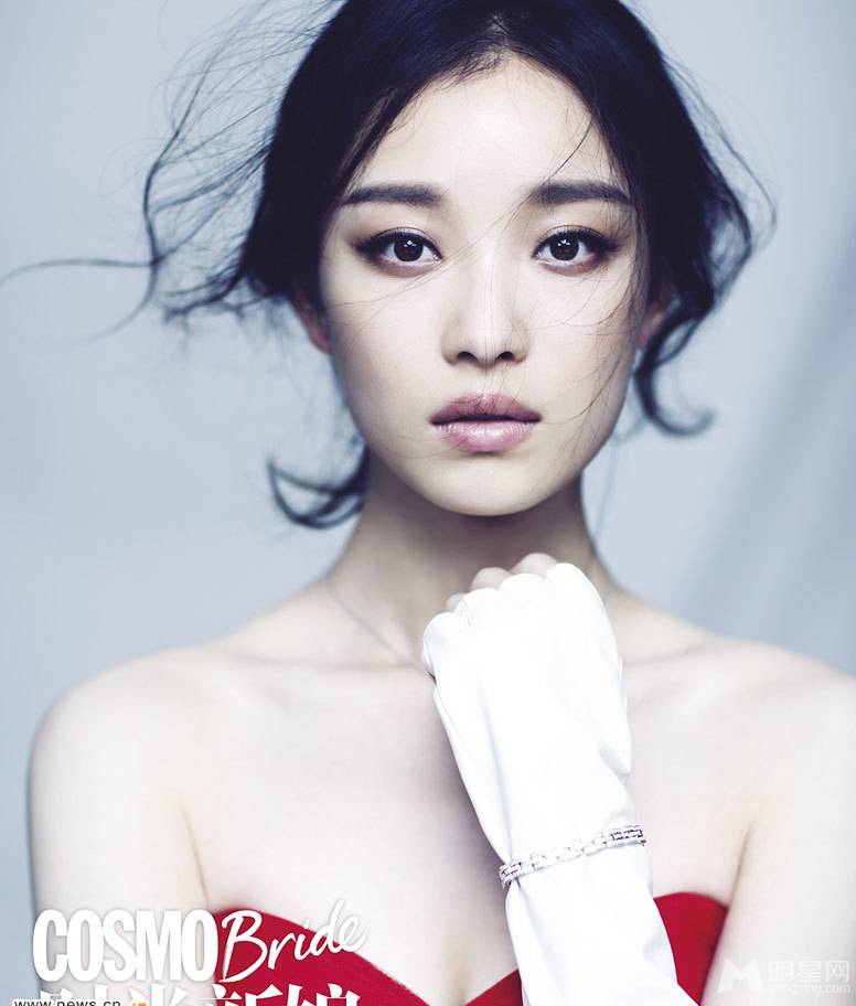 倪妮时尚杂志写真 优雅妩媚女人风范