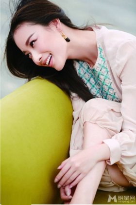 性感女星倪妮流行妆容 气质优雅妩媚迷人