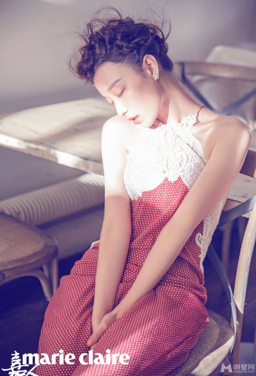 倪妮化身百花仙子 初春时尚个人写真集