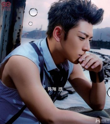 陈翔新专辑高清写真 英伦摇滚范倜傥不羁