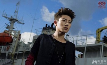 陈翔mv现场花絮 深邃的眼神坚毅执着