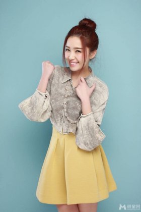 阚清子方安娜儿童节个性写真 姐妹花玩转日系甜美搭配