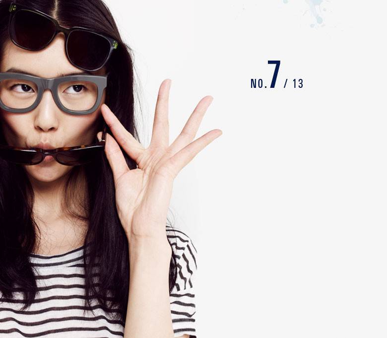 中国名模刘雯个性写真 时尚秋装宛若清纯少女