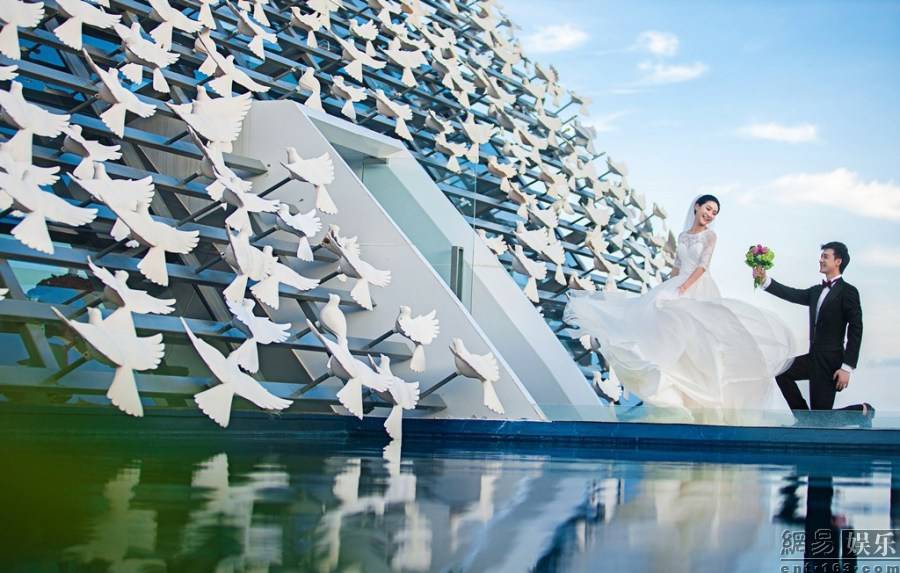 陶昕然何建泽甜蜜浪漫婚纱写真