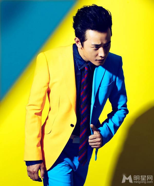 罗晋时尚杂志写真 大玩撞色风格搭配