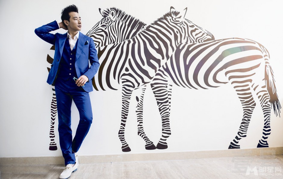 人气男星罗晋时尚杂志写真 随性自然优雅型男风