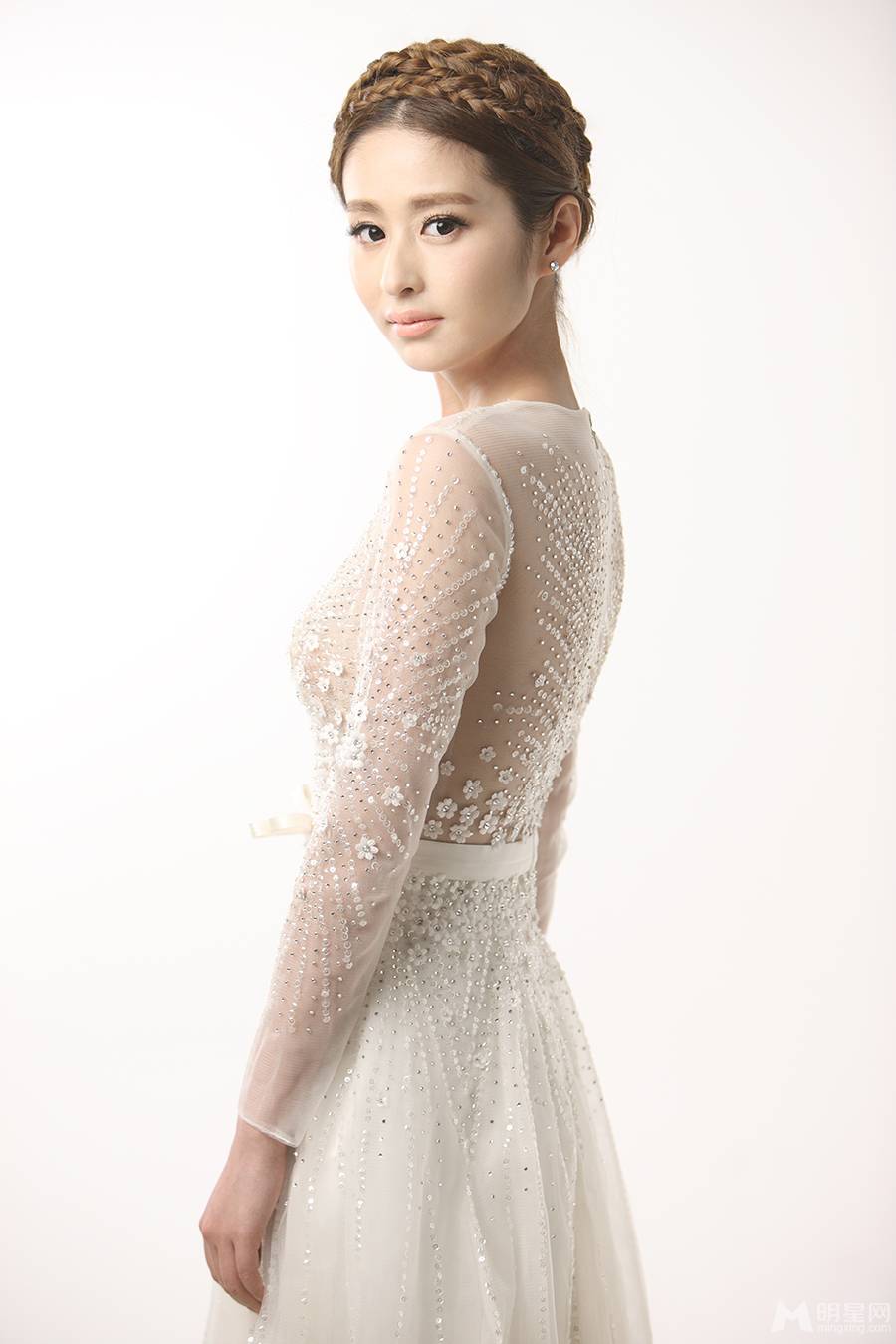 内地女星颖儿唯美清纯写真 素雅清淡朦胧美