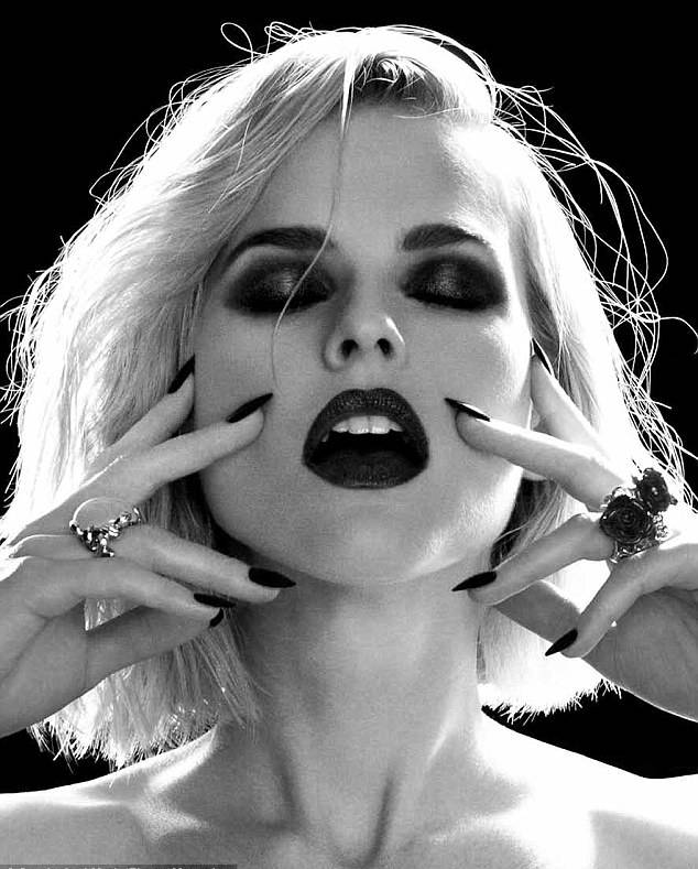 爱丽丝·伊芙复古浓妆无可挑剔诱惑写真