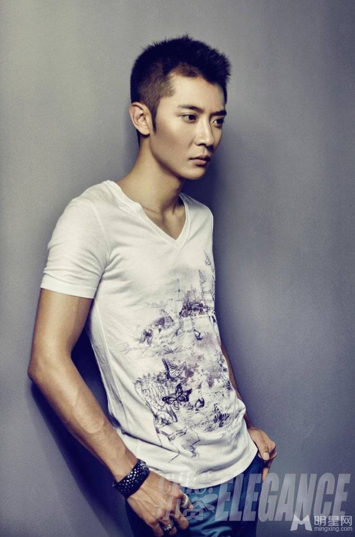 张丹峰休闲写真 型男气质清爽