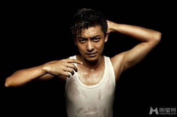 李佳航尽显酷帅魅力湿身写真大片