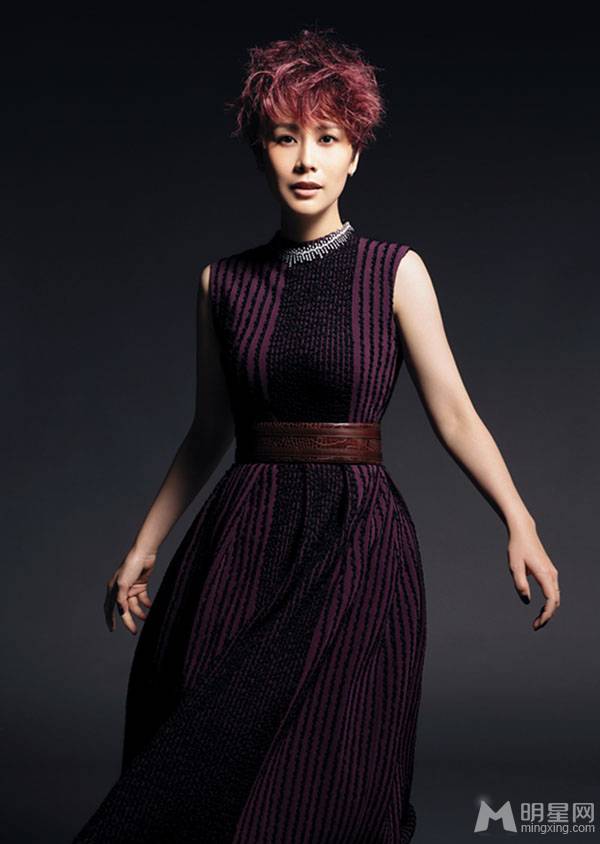 海清演绎现代都市时尚女郎写真