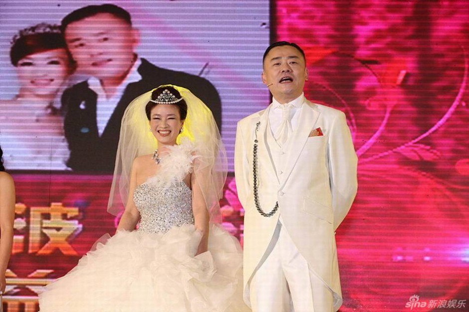 周立波婚礼高清现场照曝光 与妻子恩爱引人羡慕