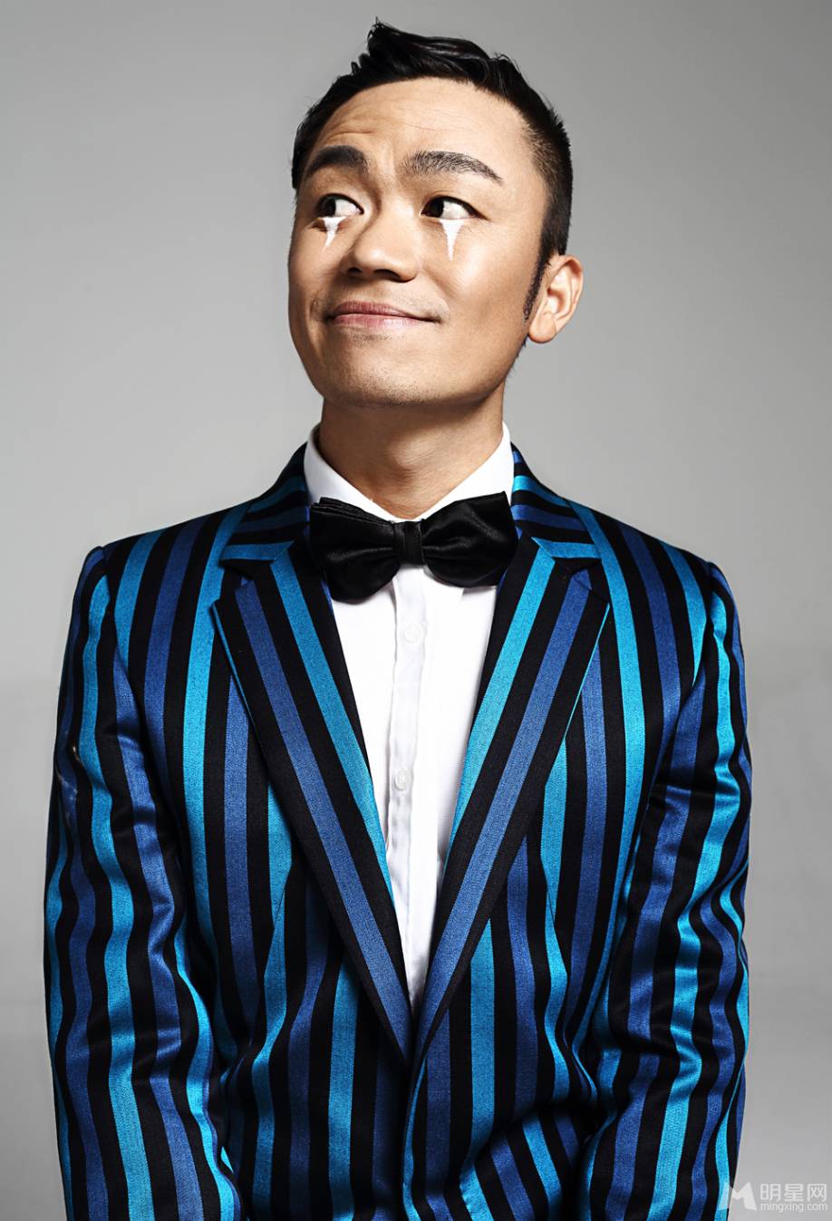 王宝强时尚个性写真组图 搞怪气质崭露头角