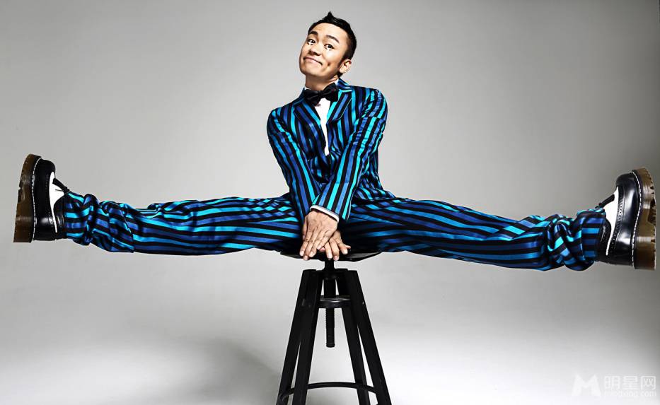 王宝强时尚个性写真组图 搞怪气质崭露头角