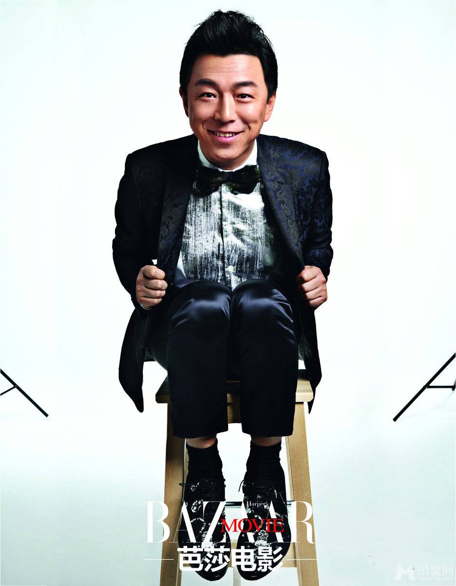 影帝黄渤另类写真 黑乌鸦小丑装演绎不同人生