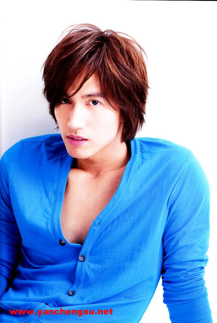 型男言承旭个人写真 气质清爽儒雅个性