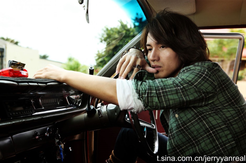 言承旭时尚杂志写真集 桀骜不驯气质邪魅迷人