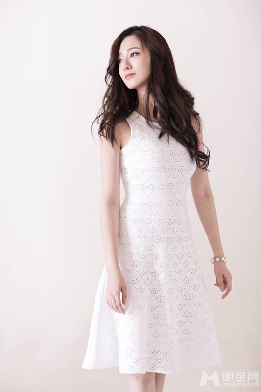 女星叶青知性优雅高清写真