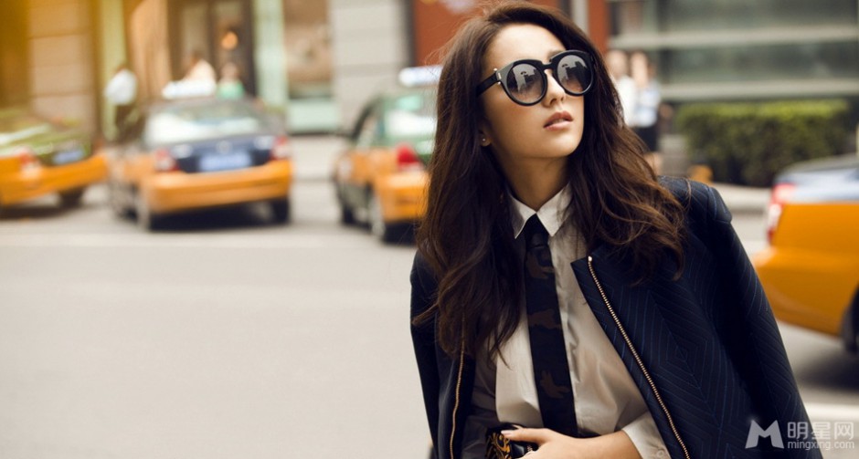 佟丽娅欧美时尚街拍 引领潮流搭配