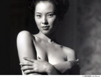 台湾女明星天心随和大方靓照