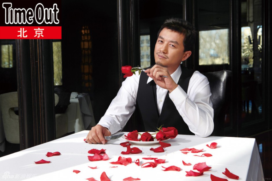 型男李亚鹏七夕情人节红玫瑰雅痞写真