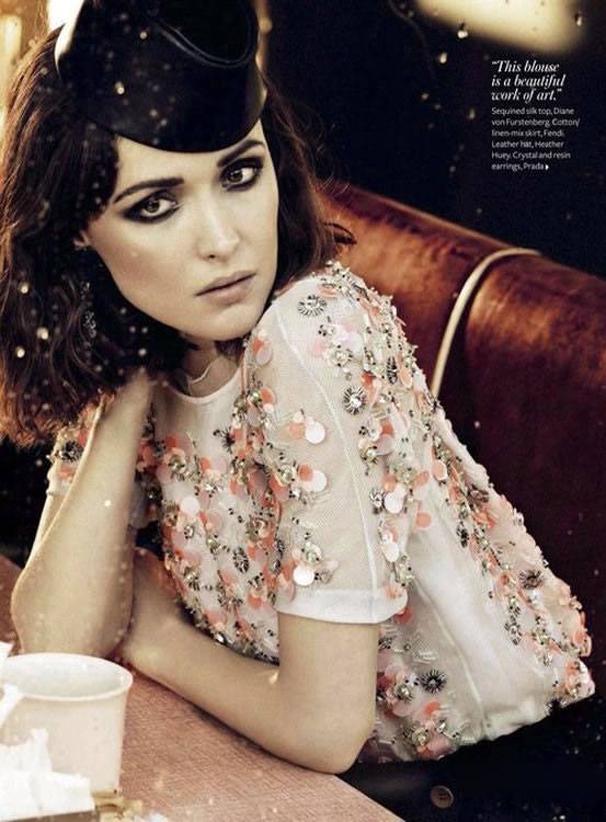 罗斯·波恩复古妆容女王范十足