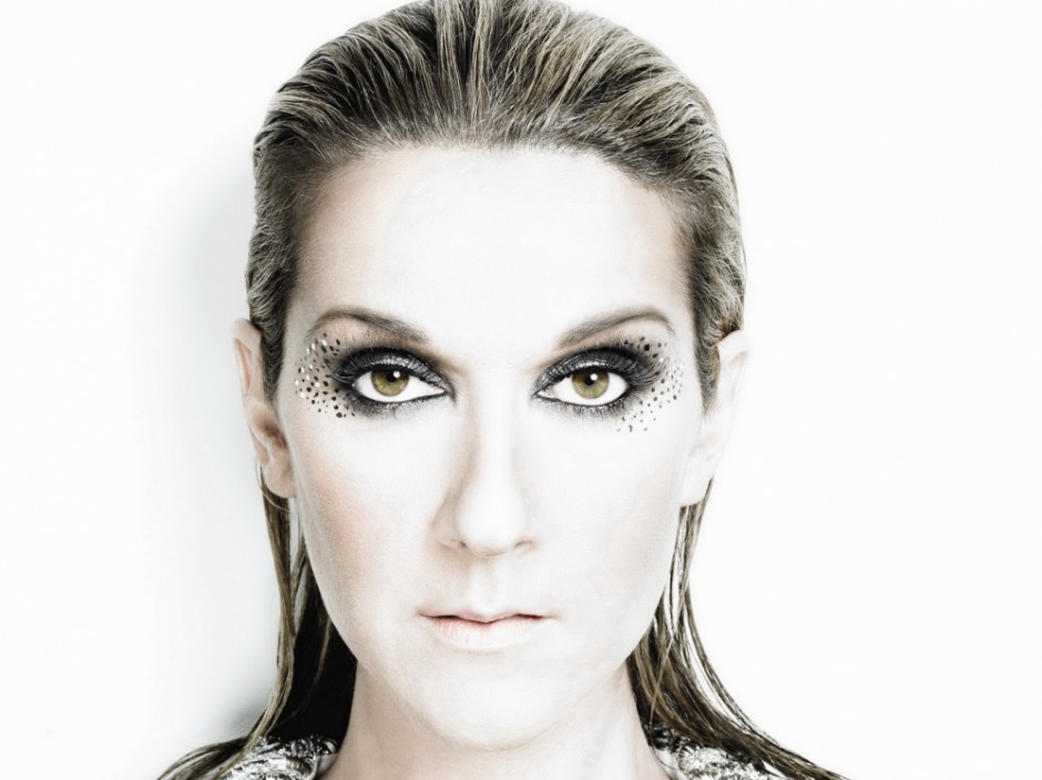 加拿大女歌手席琳·迪翁尽显个性狂野魅力