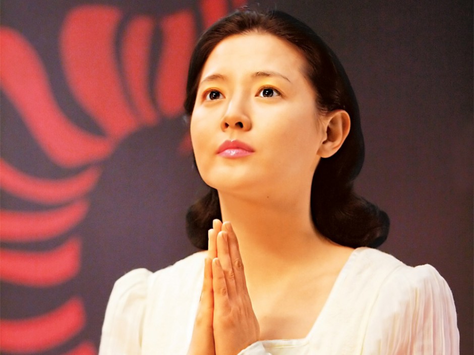 韩国女演员李爱英笑容甜美迷人写真