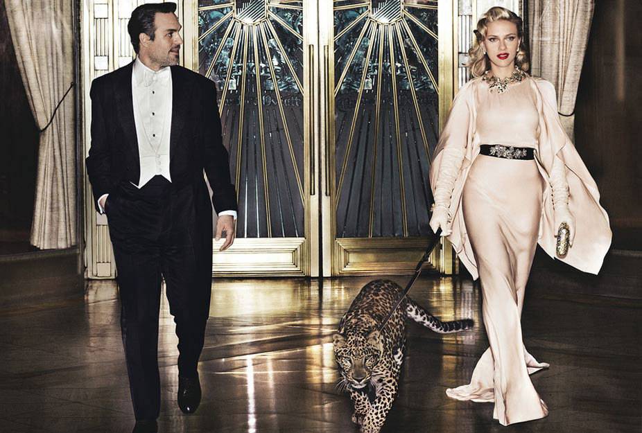 斯嘉丽·约翰逊携豹拍摄霸气华丽写真大片