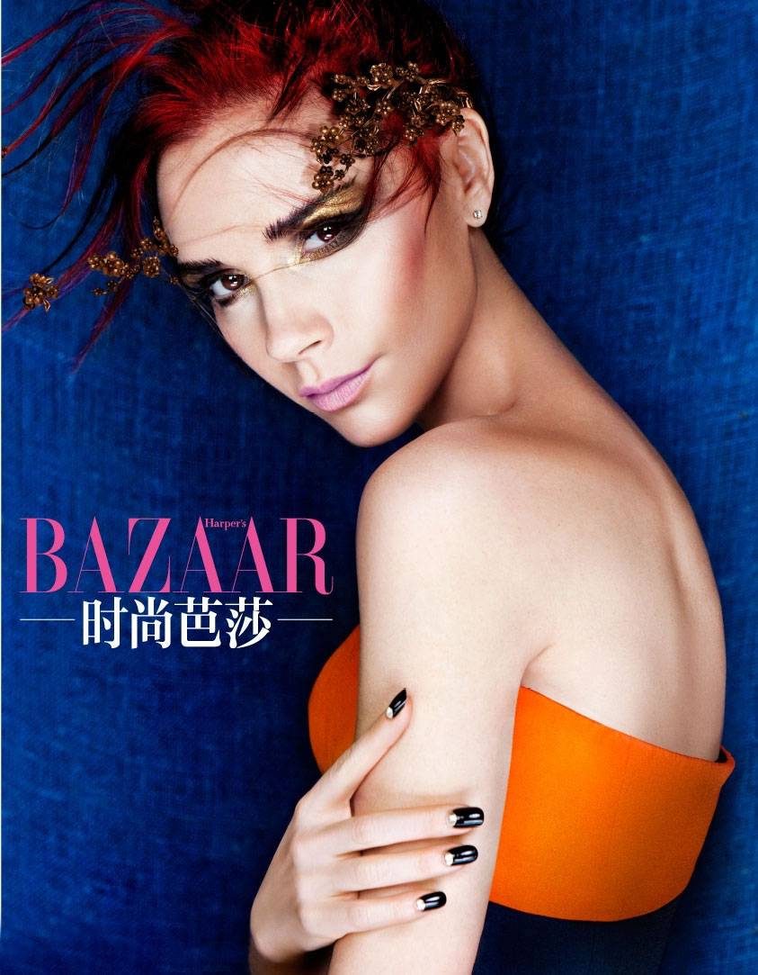 维多利亚·贝克汉姆复古妆容冷魅写真