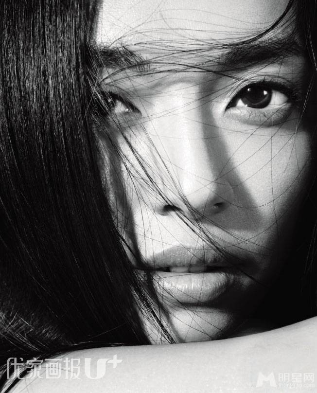 内地人气女王姚晨变身御姐 尽现女性魅力