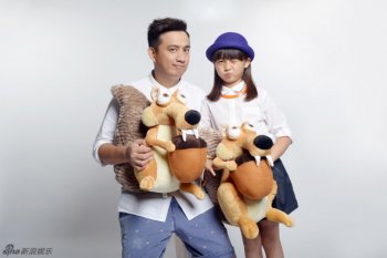 国民老爸黄磊与多多出席冰川时代首映会