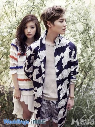 初恋夫妇唯美婚纱照 李泰民显青涩可爱