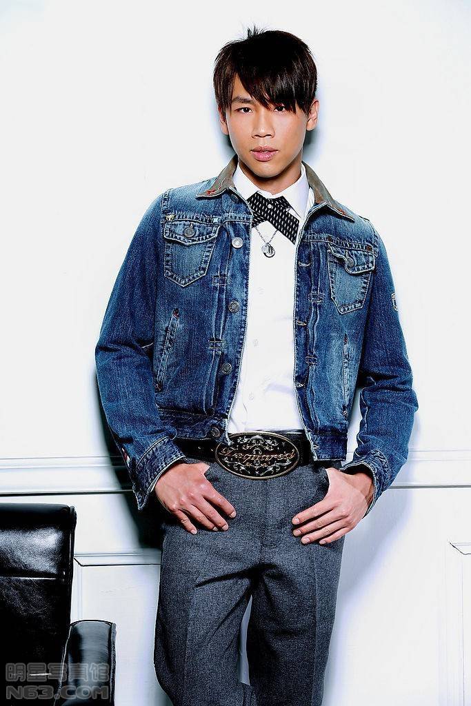 台湾歌手陶喆出道早期珍贵青涩写真