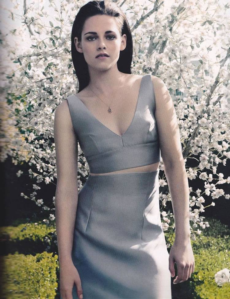 美国女演员克里斯汀·斯图尔特眼神迷离深邃