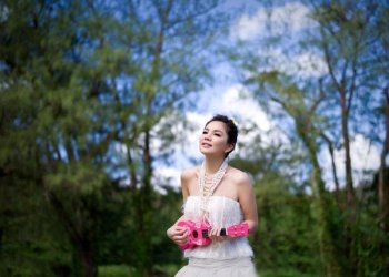 Ella与丈夫赖斯翔甜蜜幸福时尚婚纱照