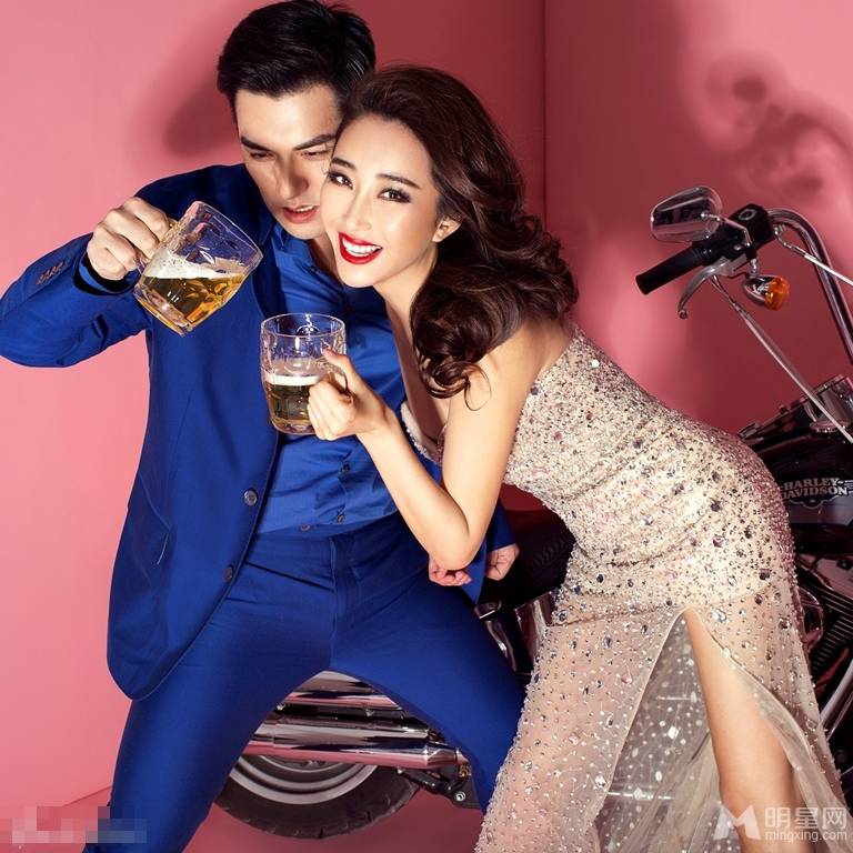 严屹宽杜若溪化身时尚啤酒炸鸡夫妻