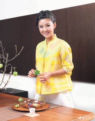 正能量夫妻李小萌王雷温馨幸福家居写真