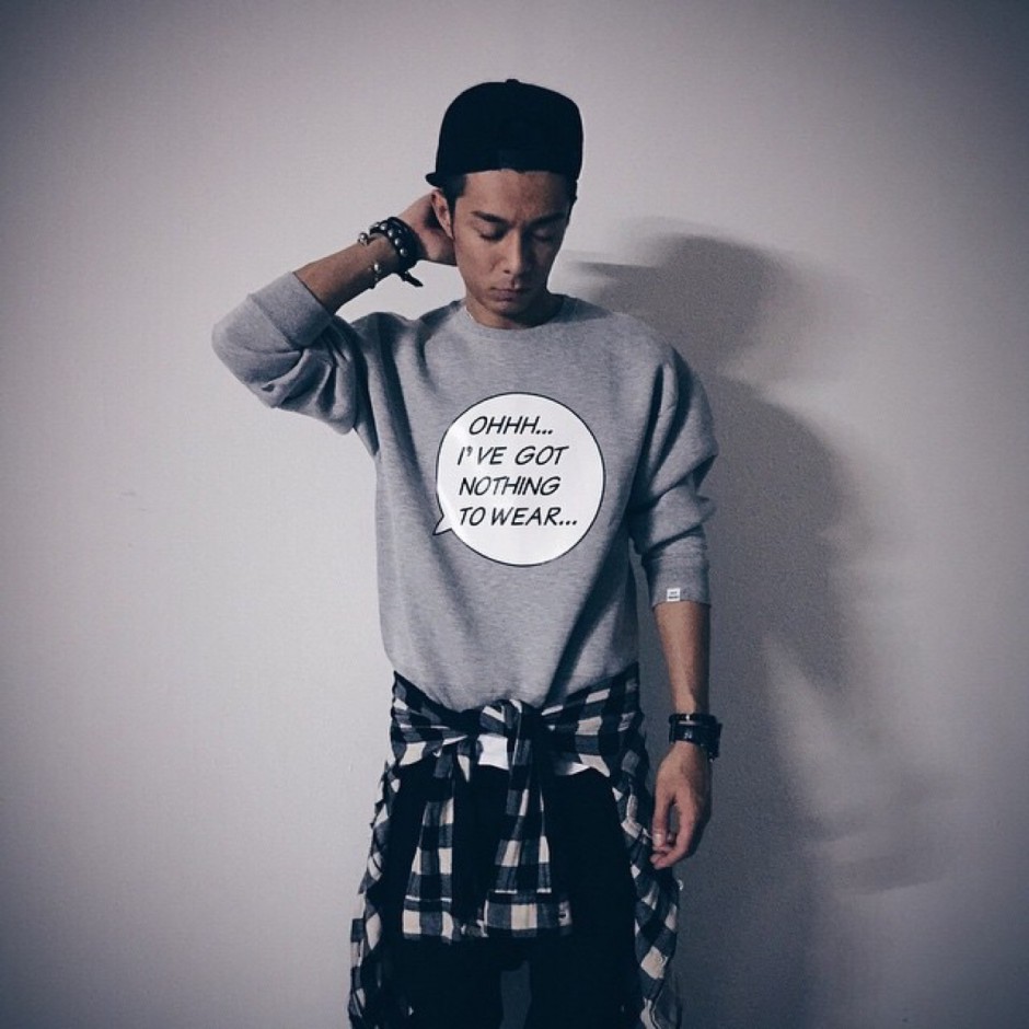 香港型男歌手周柏豪帅气高清写真