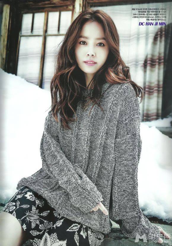 宅男女神韩志旼尽展大气柔美靓照