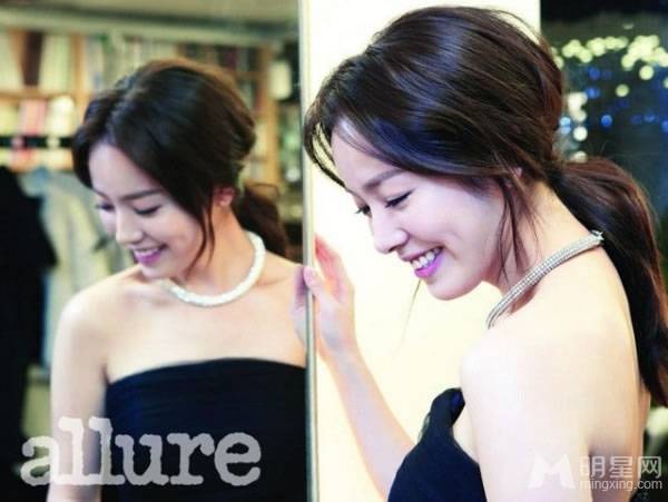 韩志旼散发优雅性感高贵气质美照