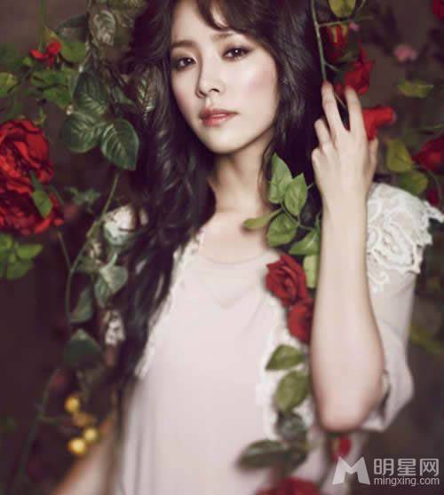 韩国女星韩志旼大秀完美窈窕身段