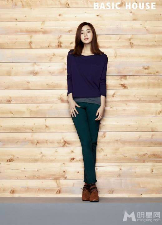 姜素拉秋日时尚服装搭配韩范十足